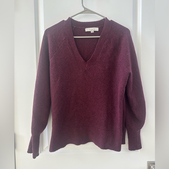 Loft size small women’s plum cozy v-neck sweater - Picture 1 of 6